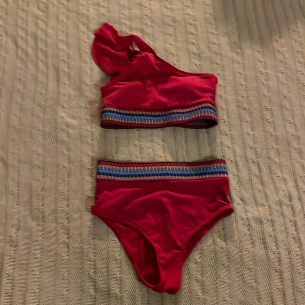 SHEIN BRAND NEW BIKINI ONE SHOULDER SIZE S.